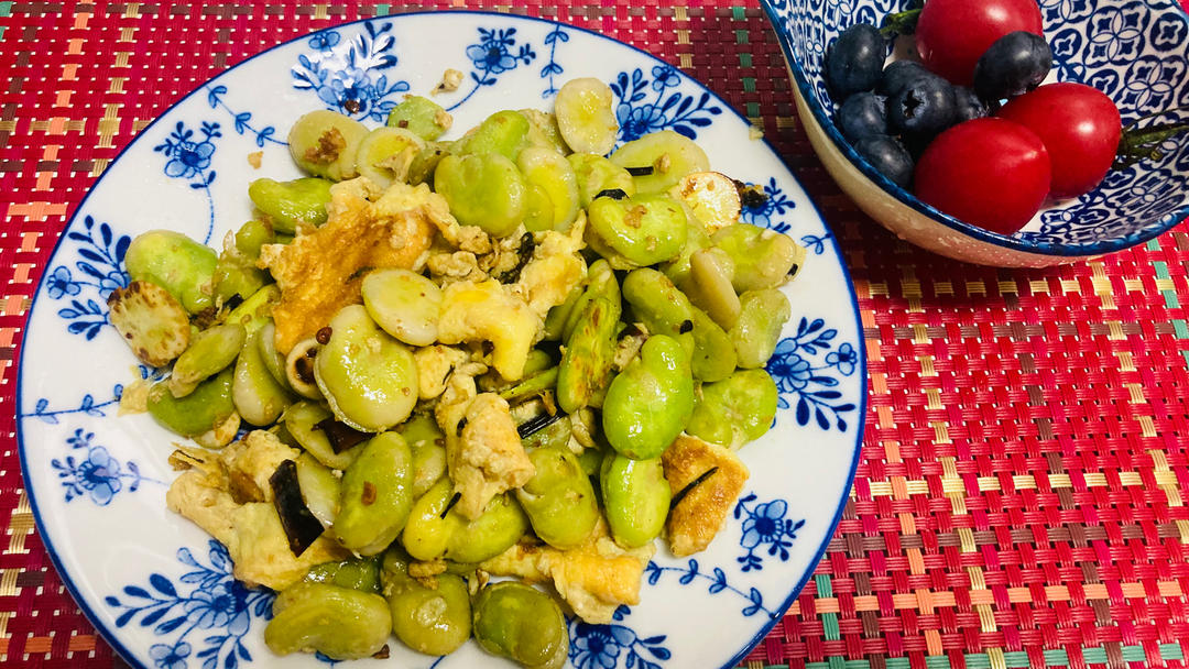 鲜蚕豆炒鸡蛋