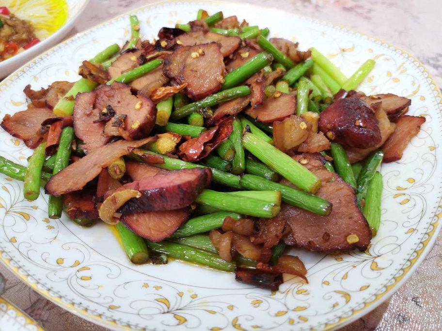 蒜苔炒腊肉