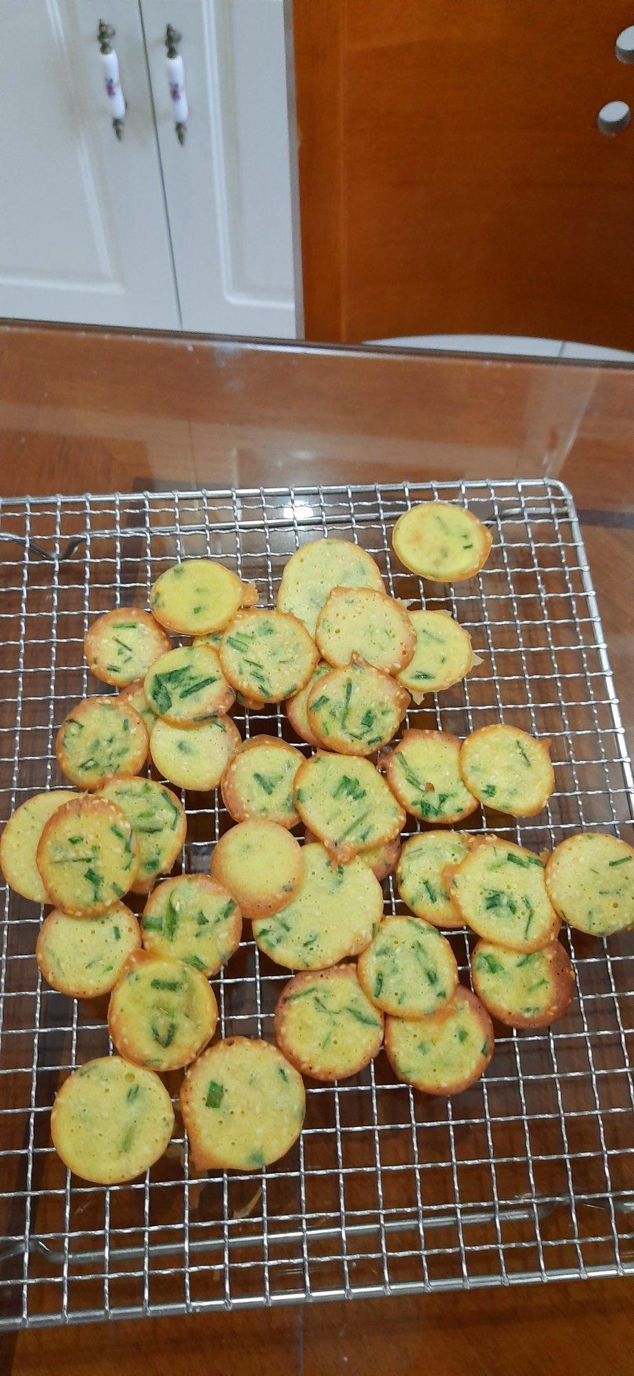 葱香咸味薄饼干