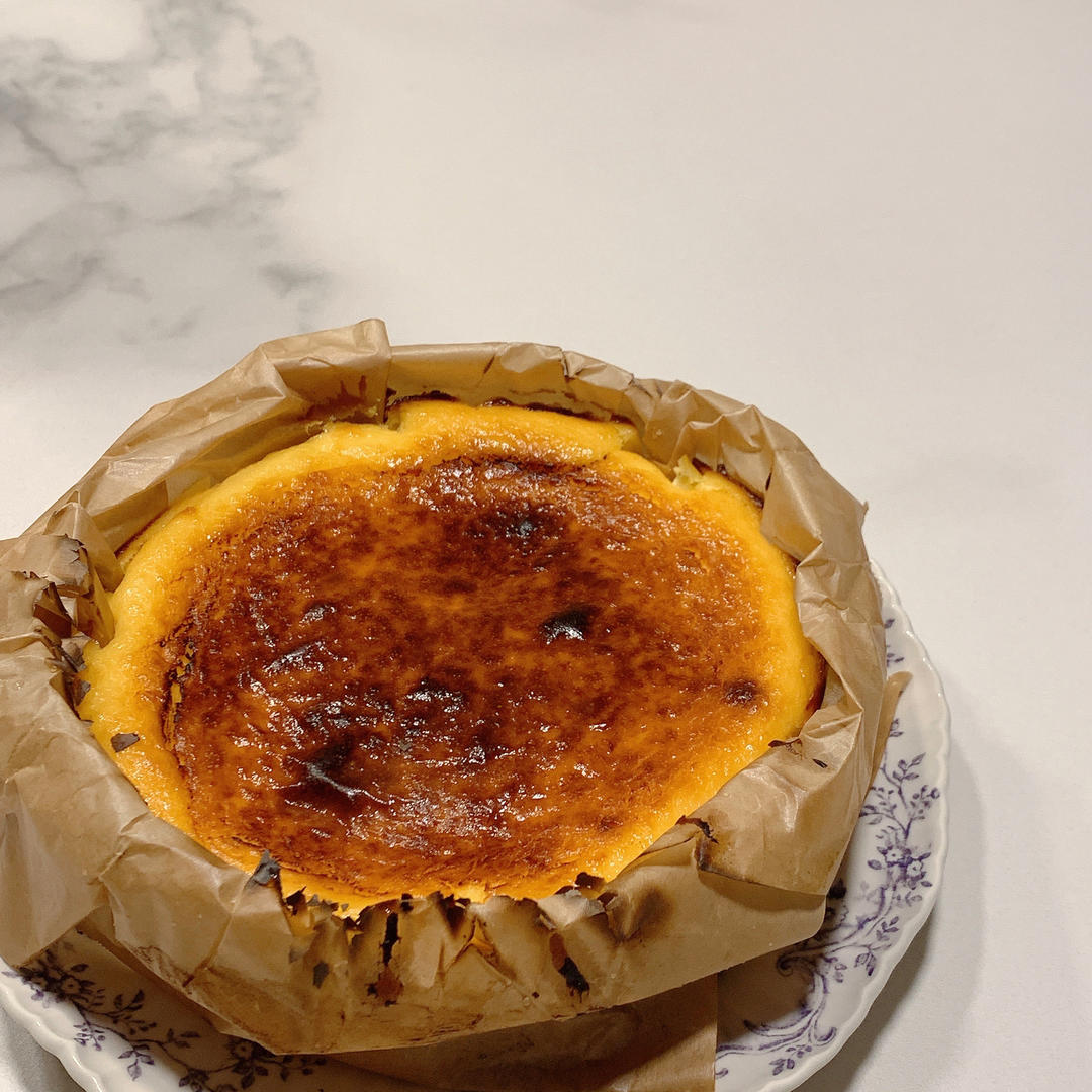 巴斯克蛋糕（马壮实）