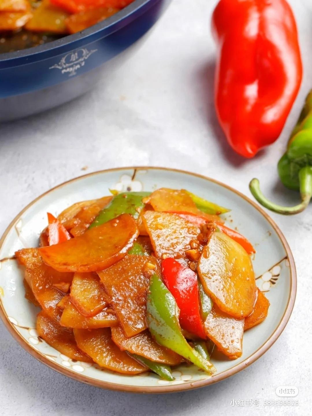 酱炒土豆片|马克西姆不粘锅的做法