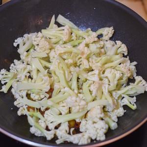 干锅花菜的做法 步骤9