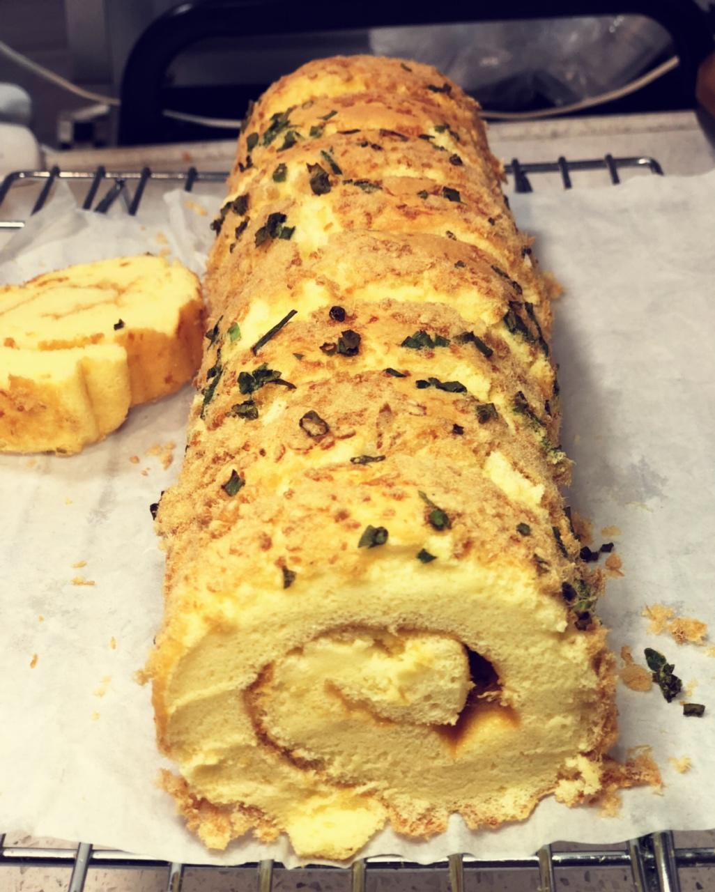 香葱肉松肥蛋糕卷～