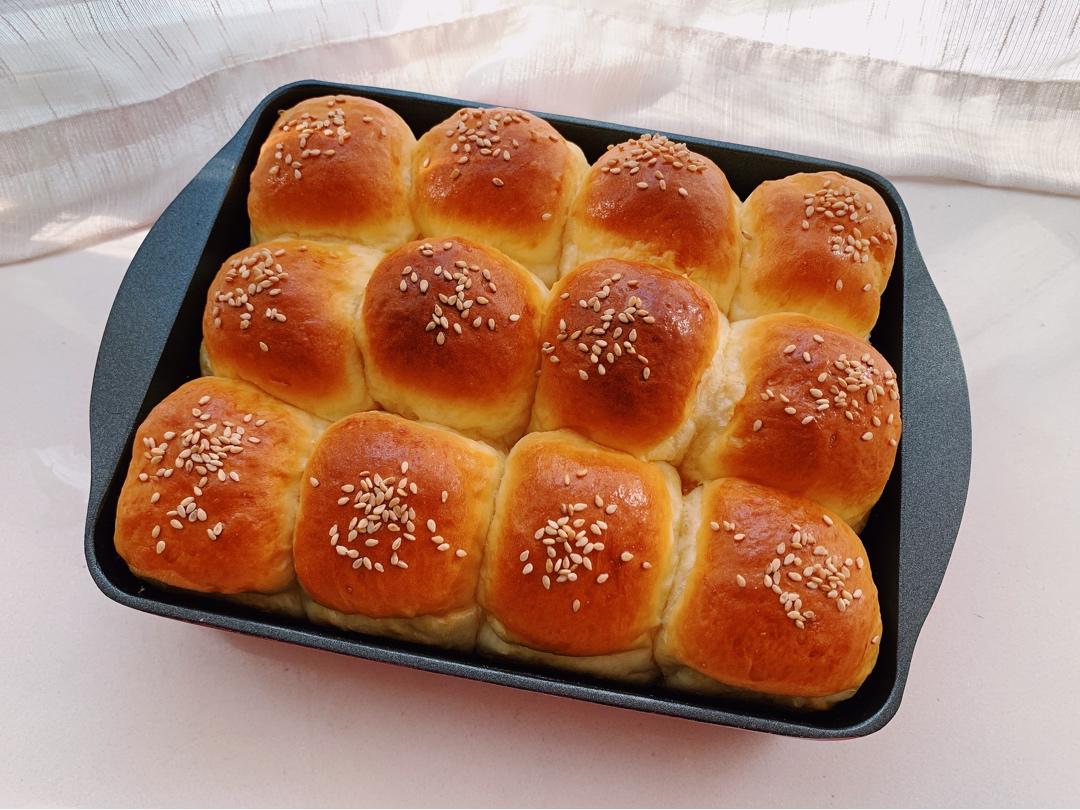 牛奶红豆沙餐包