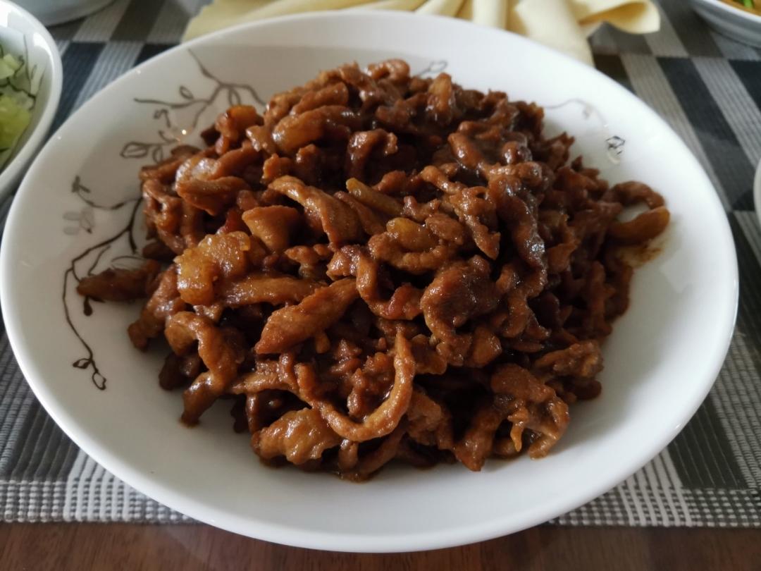 厨师长教你：“京酱肉丝”的家常做法，酱香咸甜适中，老少皆宜
