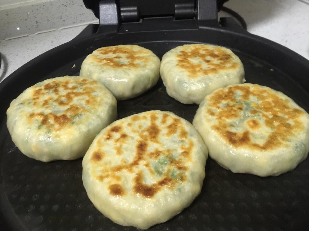 薄皮馅饼的制作方法（鸡蛋菠菜、鸡蛋韭菜馅儿饼）