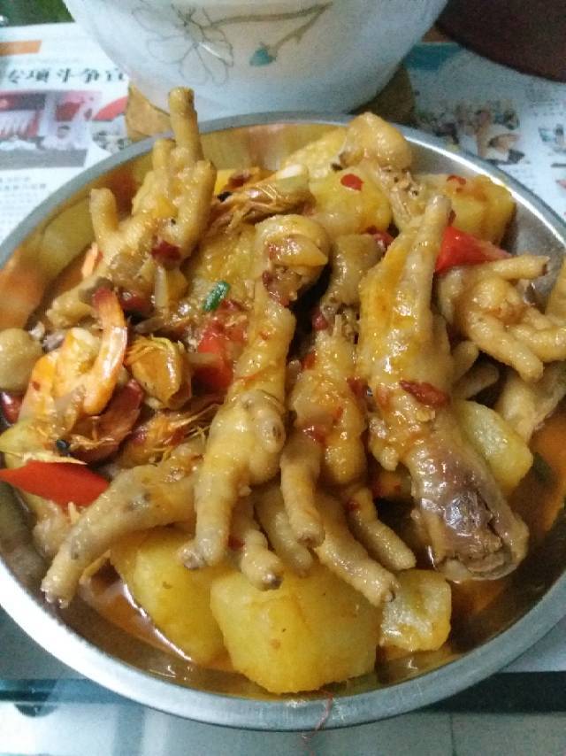 超入味的鸡爪煲，吃过就忘不了