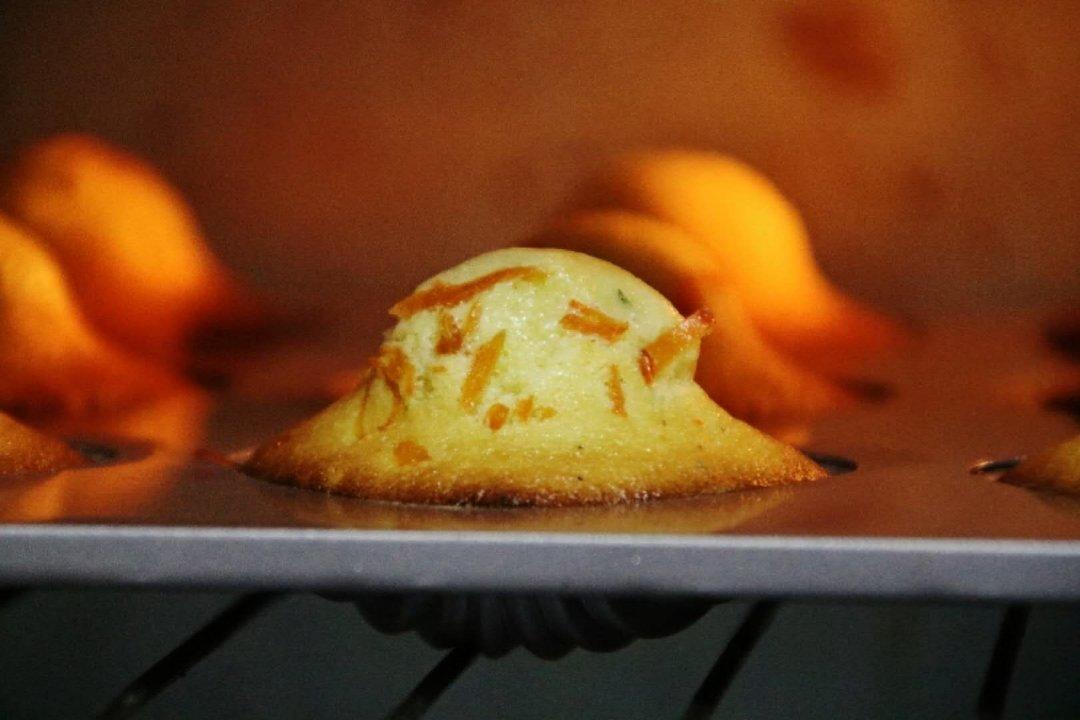 红茶柠香玛德琳