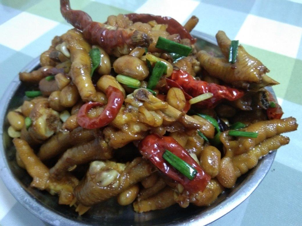 软烂香辣花生鸡爪