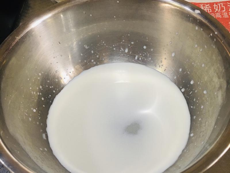 纯奶手撕吐司的做法 步骤1