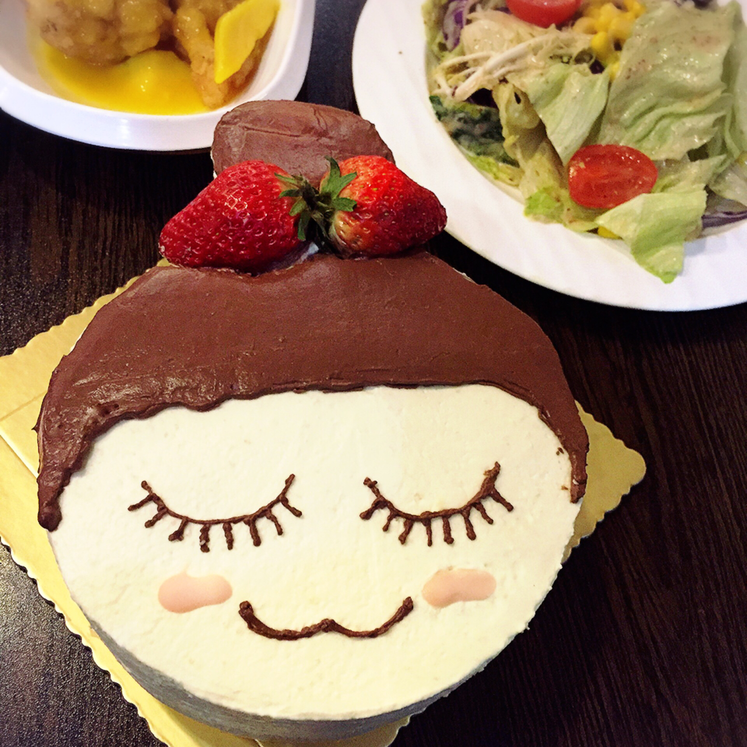 娃娃头生日蛋糕