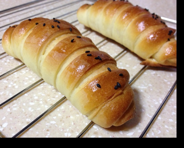 毛毛虫肉松面包