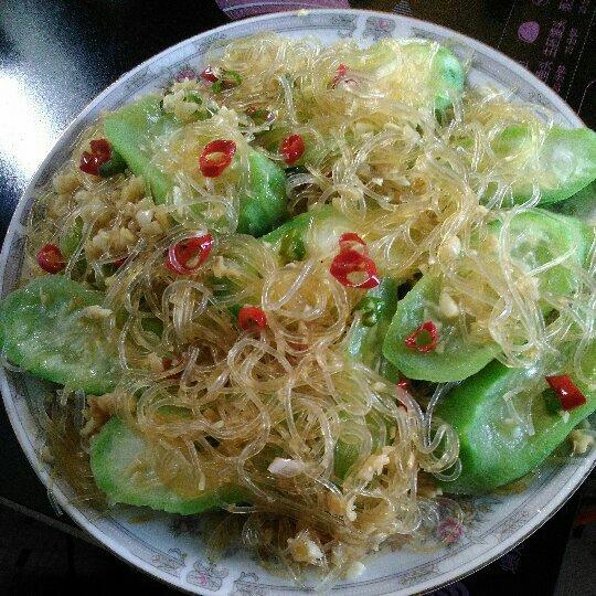 蒜茸粉丝蒸丝瓜