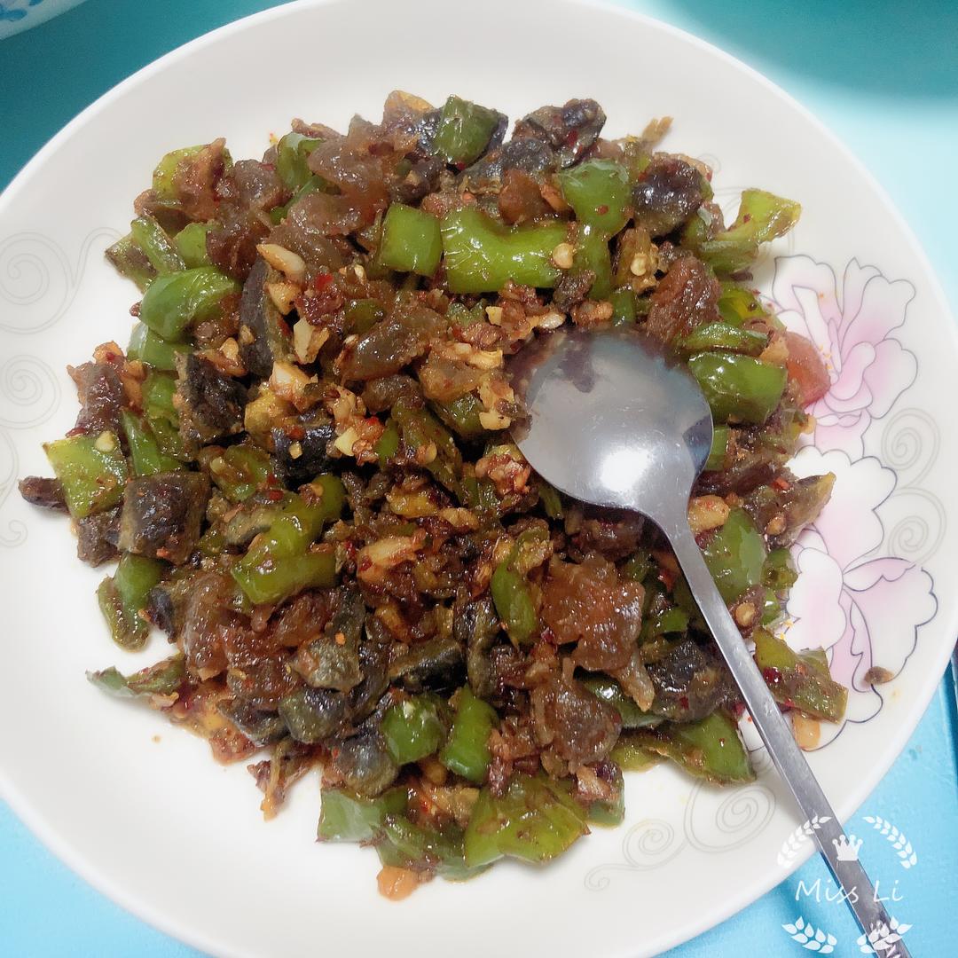 改编版烧椒皮蛋