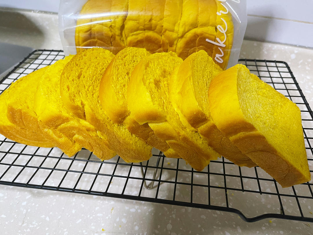 软绵香醇的南瓜吐司