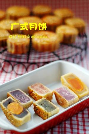 广式月饼（莲蓉蛋黄、豆沙蛋黄、紫薯、抹茶蜜豆、蔓越莓）的做法 步骤16
