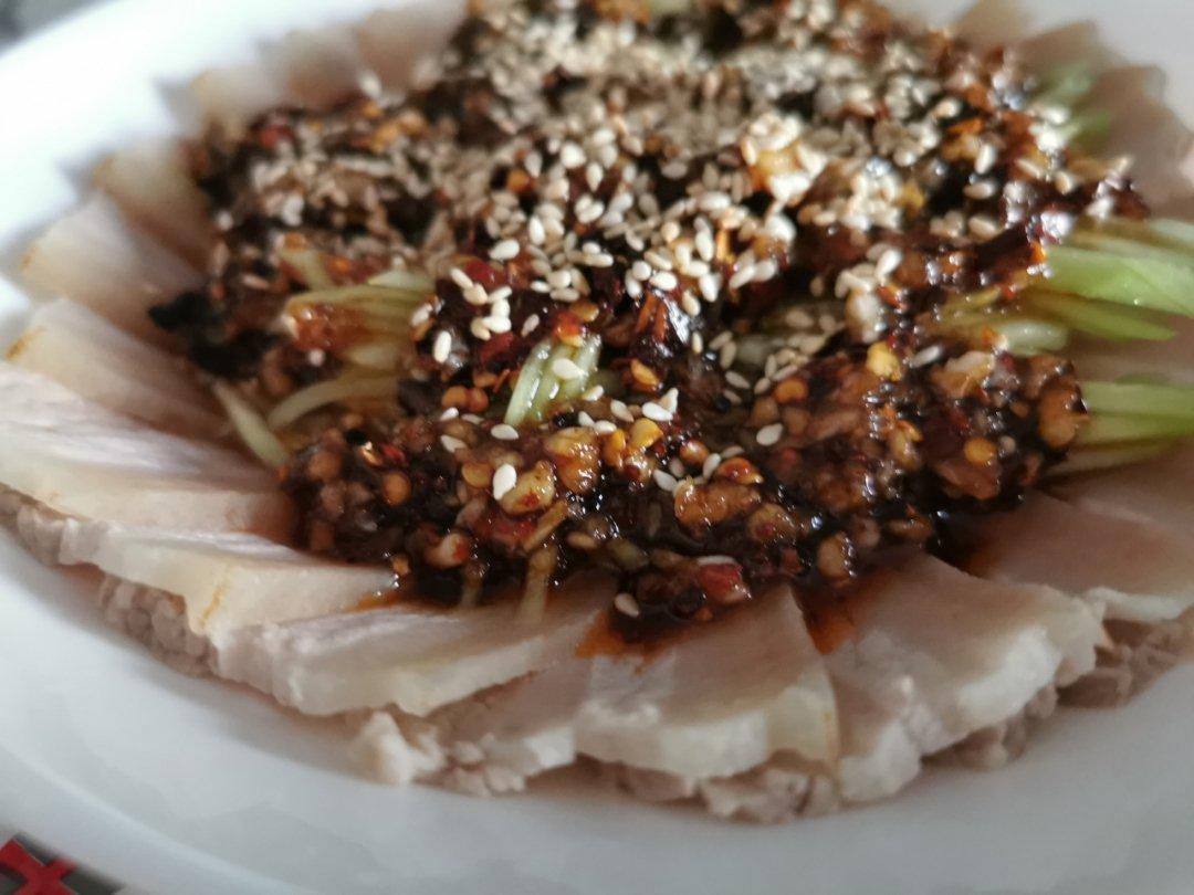 好吃到哭的蒜泥白肉