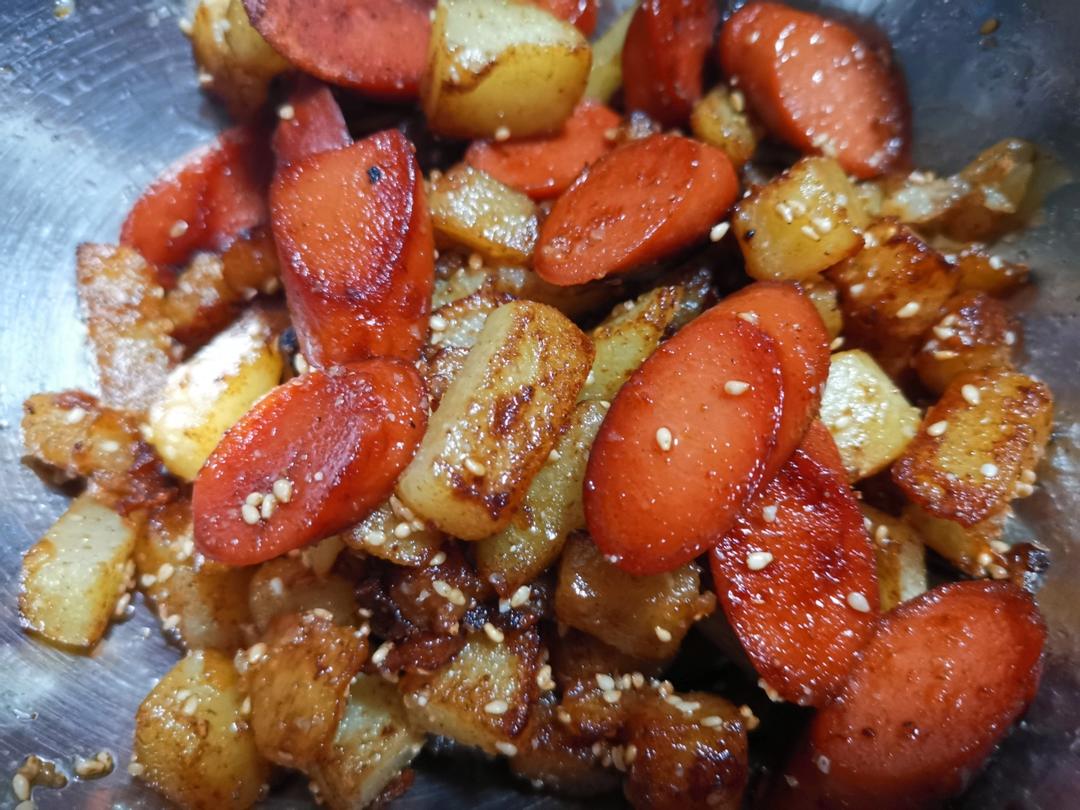 孜然火腿土豆丁