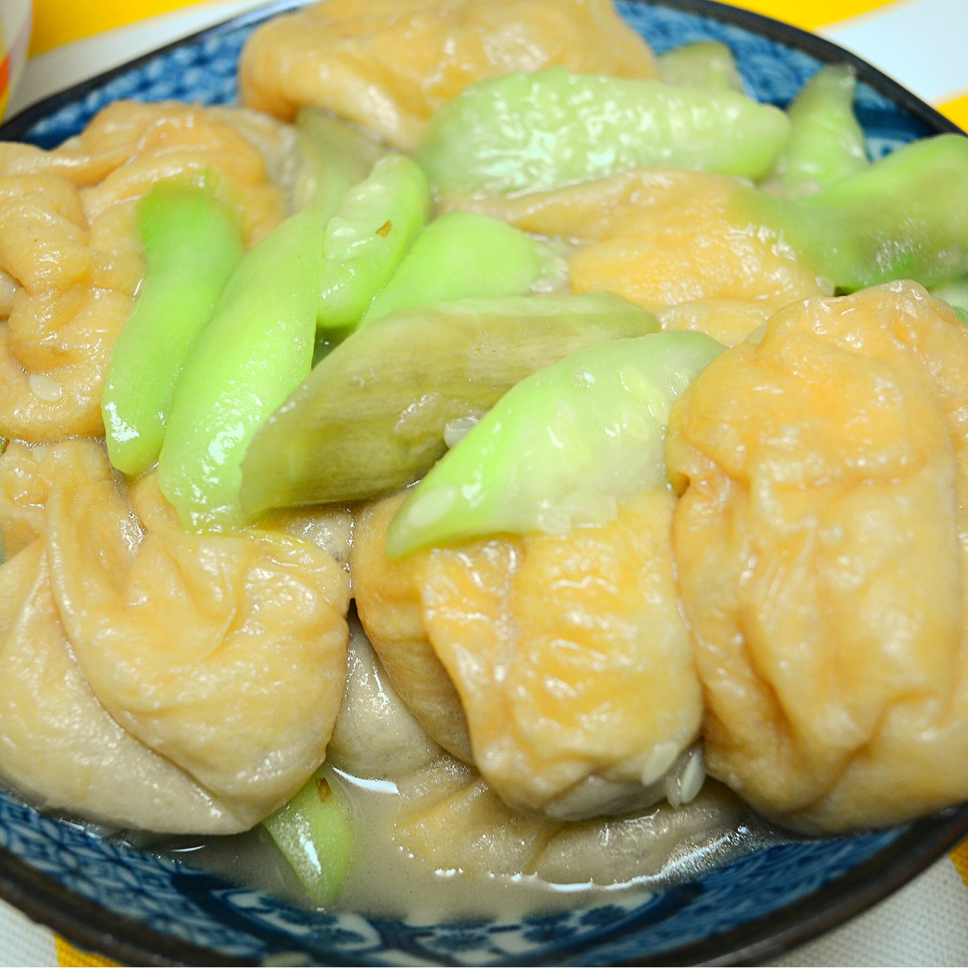 叽叽喳喳做的面筋炒丝瓜