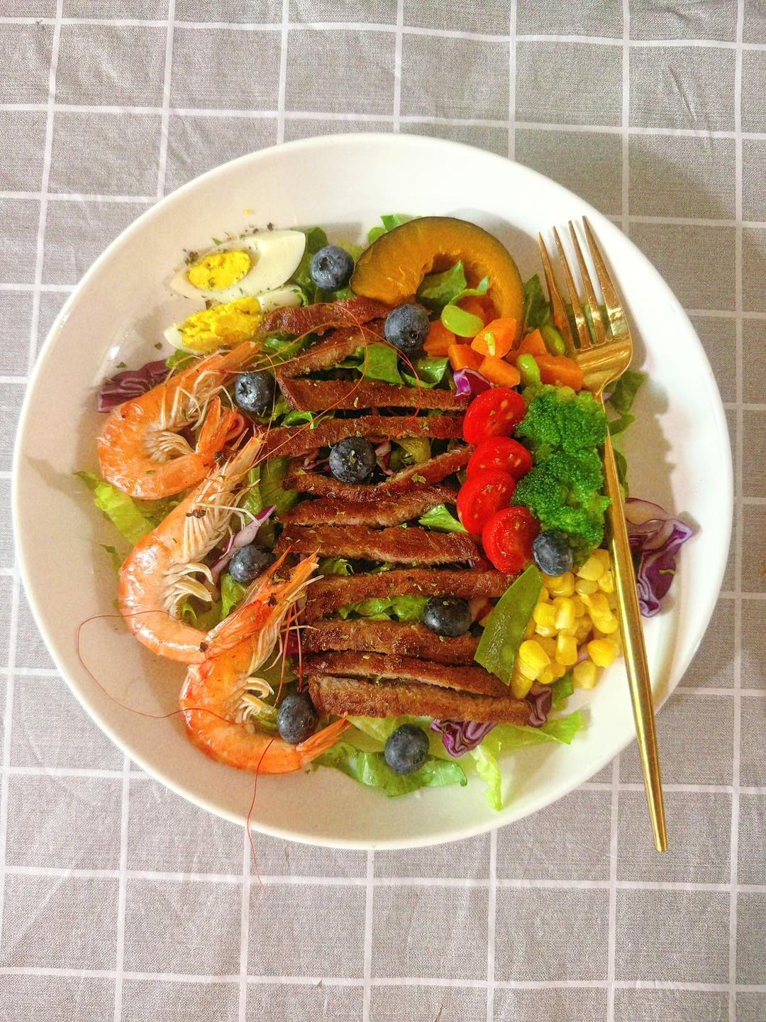 减脂鸡胸肉轻食沙拉