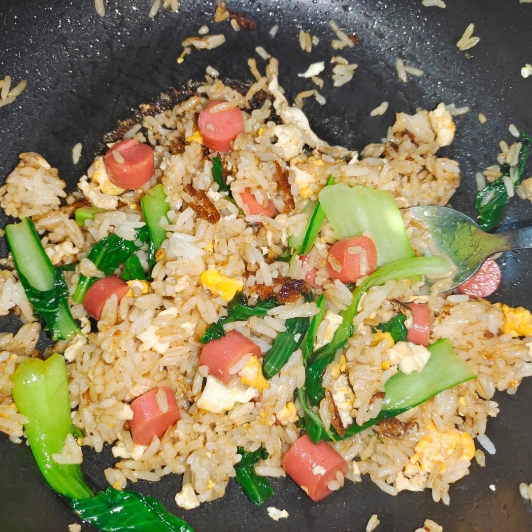 超级好吃！简单零失败的秘制蛋炒饭