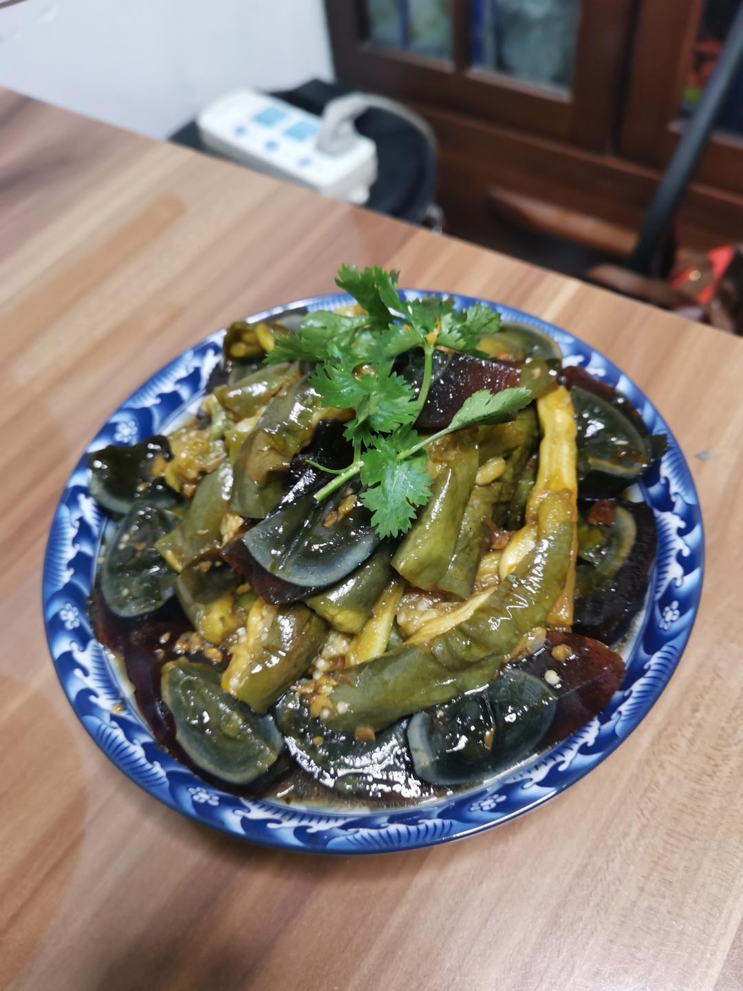 我妈最拿手的拌皮蛋！不好吃来找我