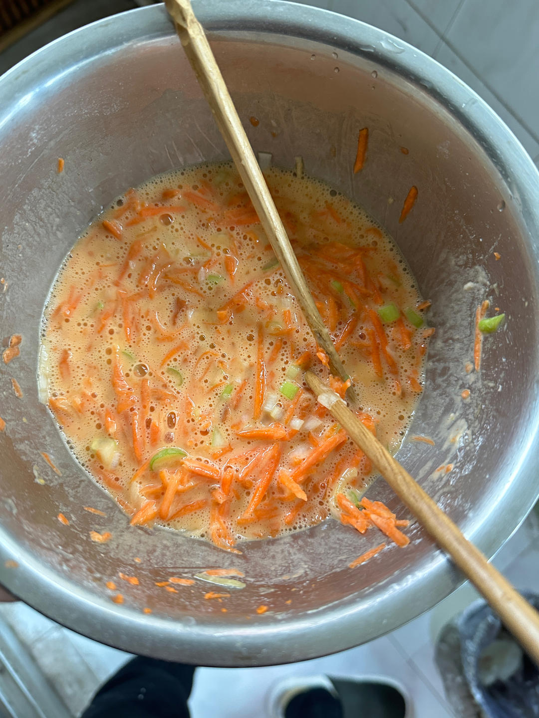 胡萝卜葱花鸡蛋饼