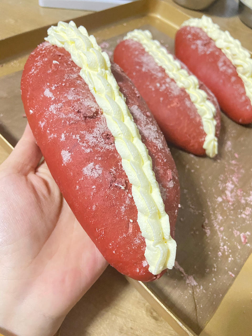 草莓🍓奥利奥魔法棒面包