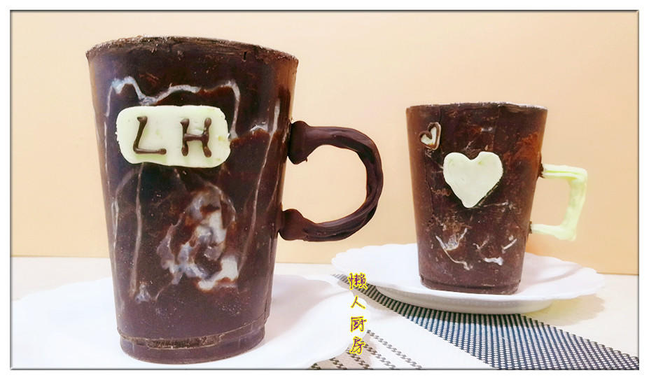 《懒人厨房》巧克力杯提拉米苏的做法