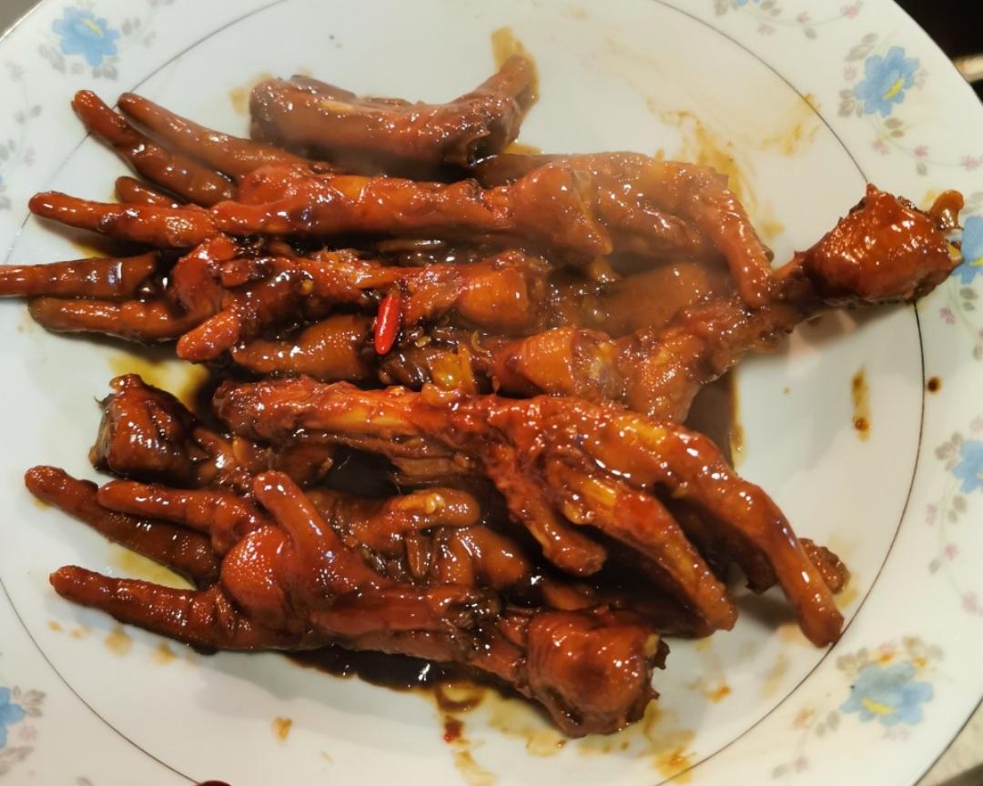 微辣红烧鸡爪的做法