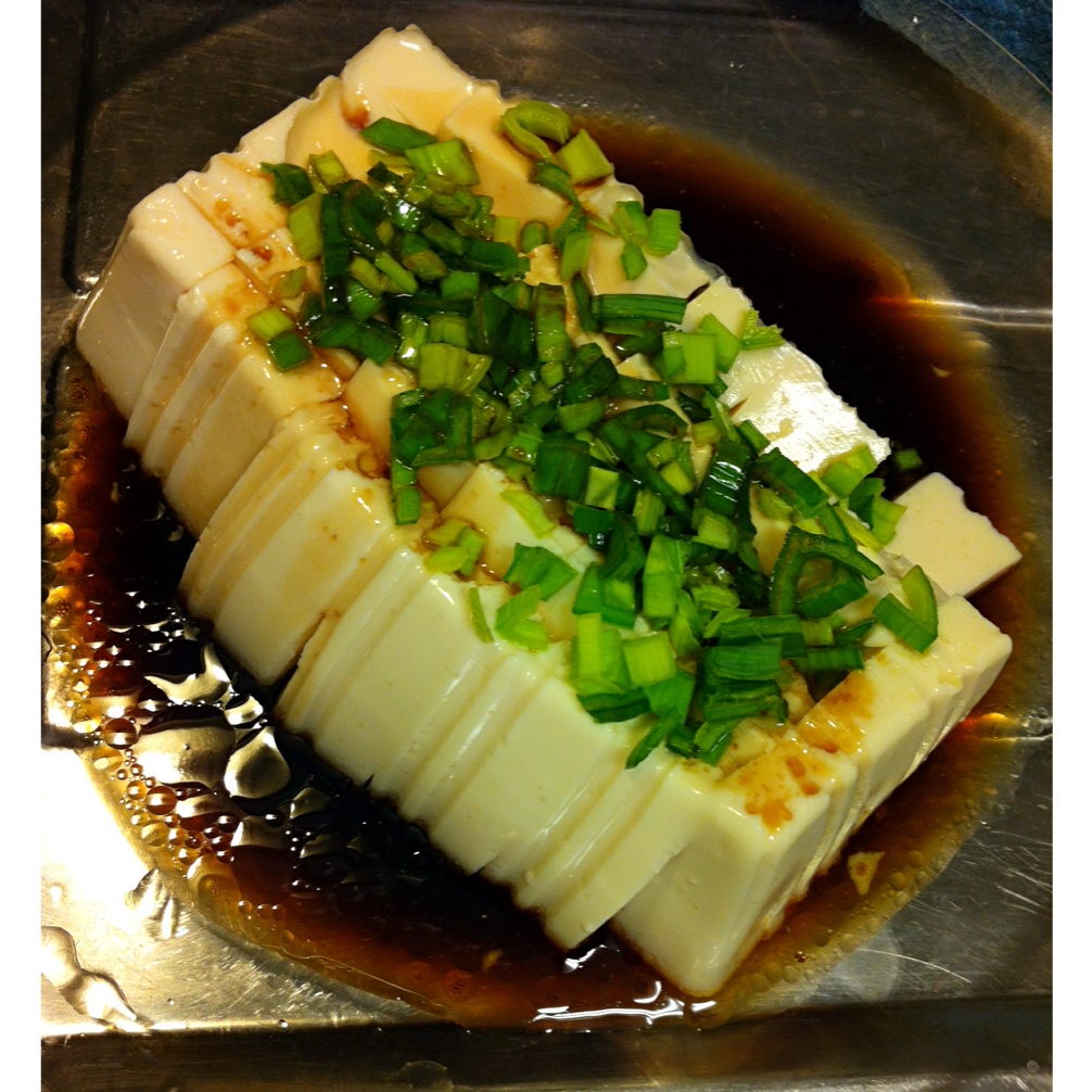 香菜小葱拌豆腐