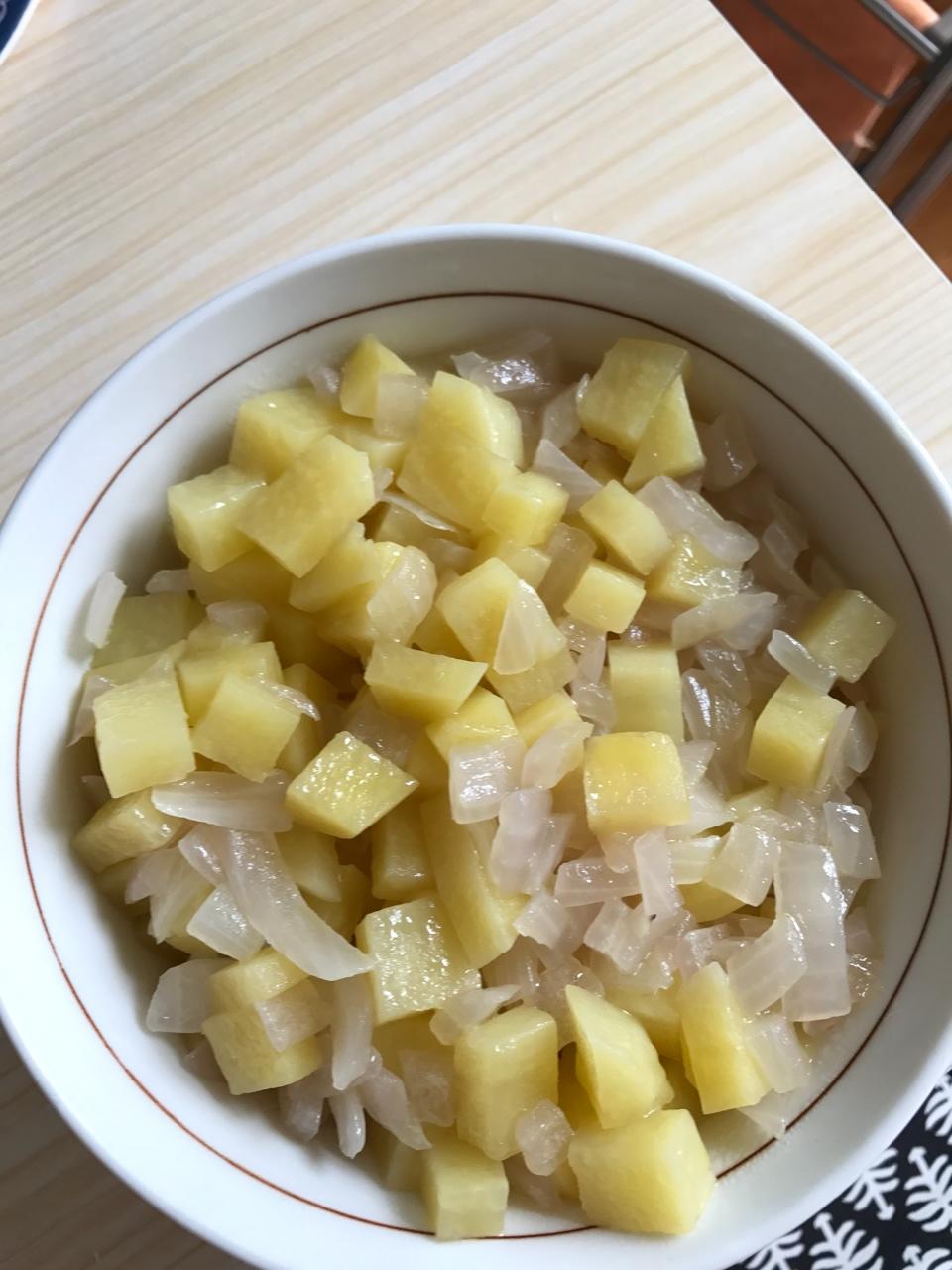 洋葱炒土豆