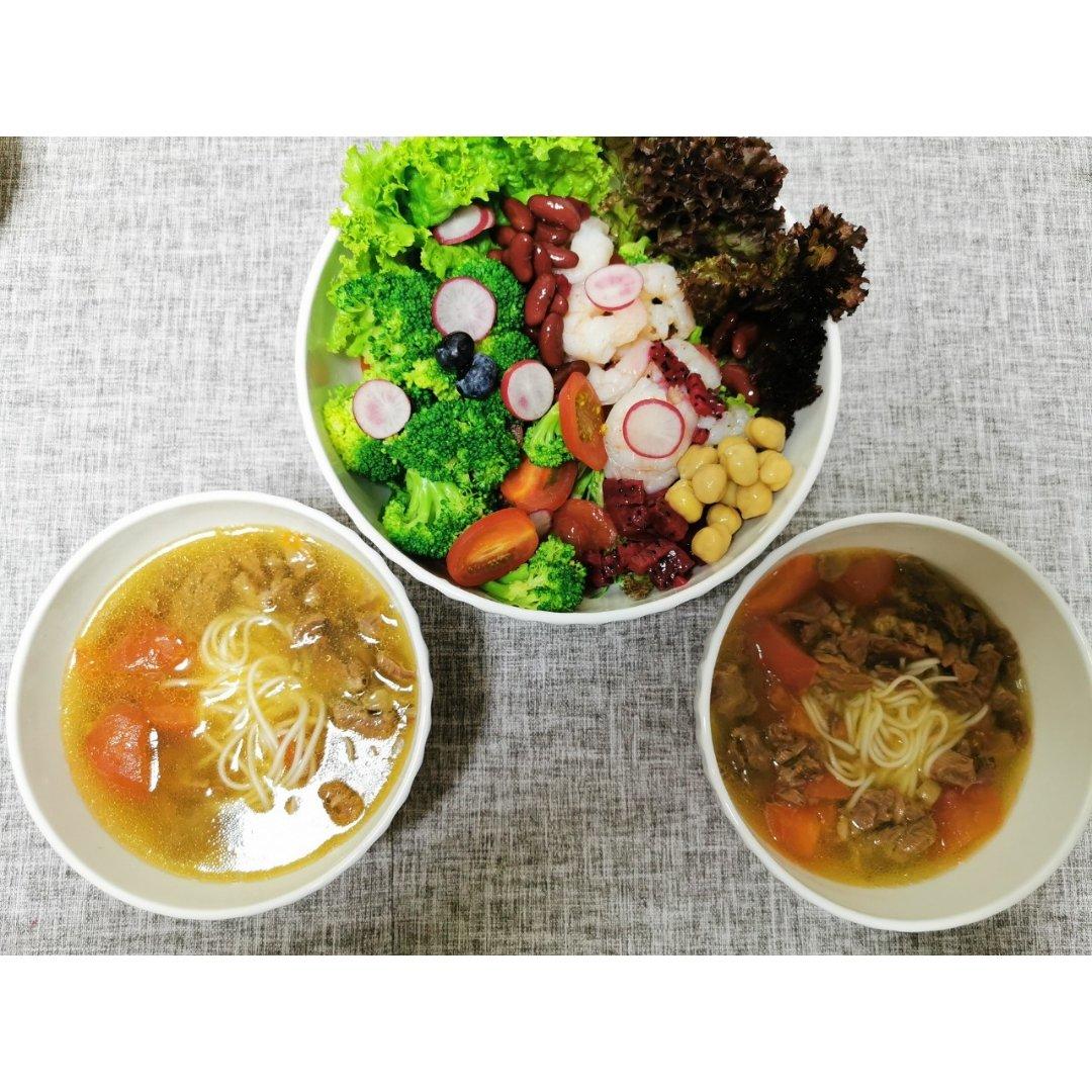 藜麦虾仁轻食沙拉