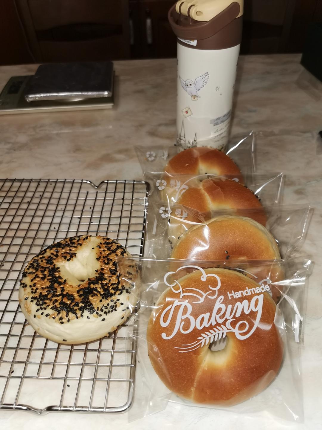奶盐芝麻贝果🥯超香der～超快手～发酵时间短～超好吃😋