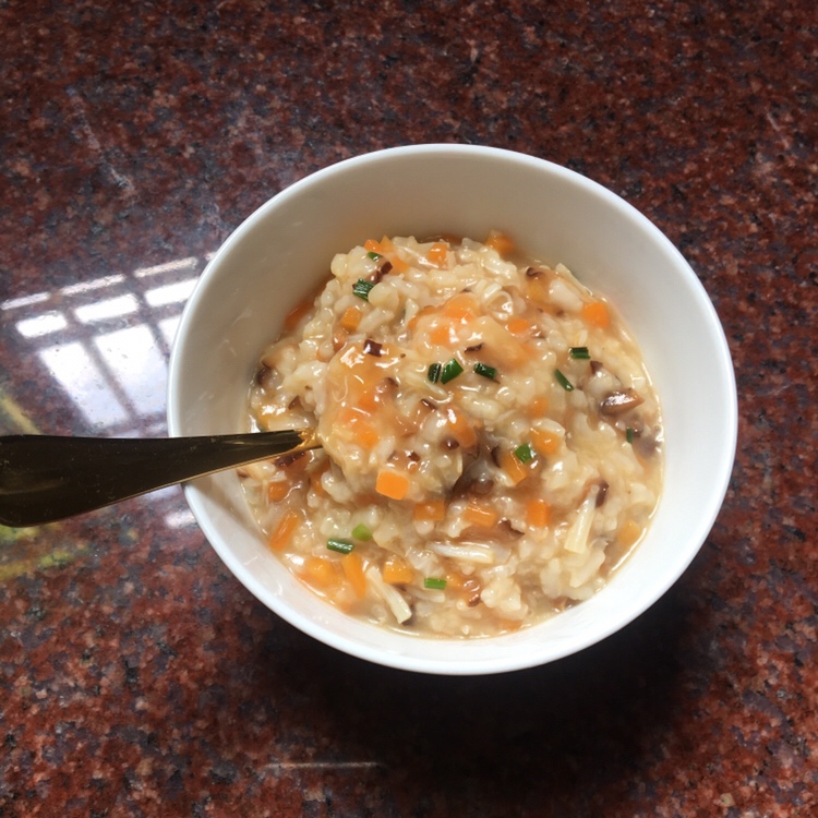 宝宝辅食：干贝香菇粥的做法