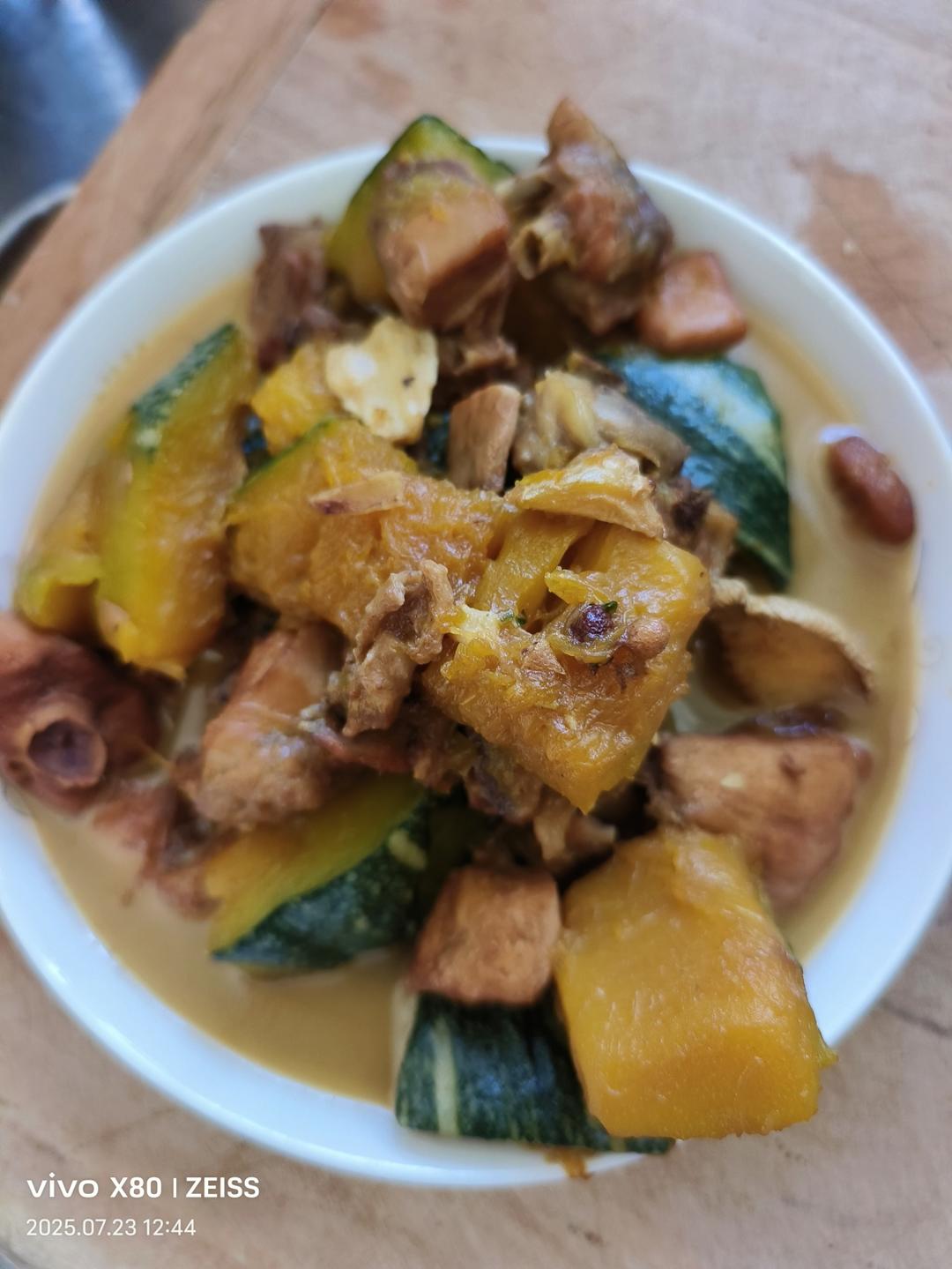南瓜烧鸡块