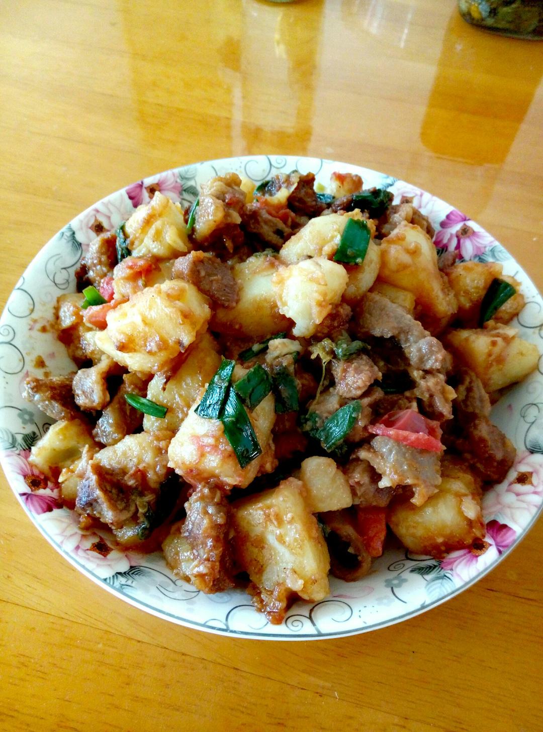 土豆炖牛肉