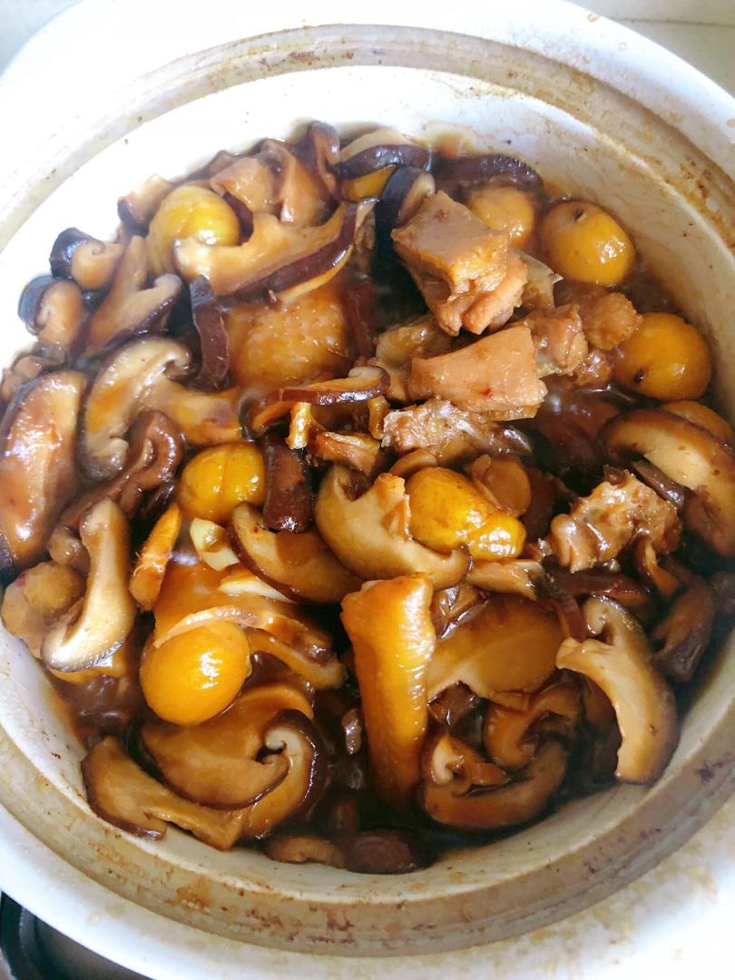香菇板栗烧鸡