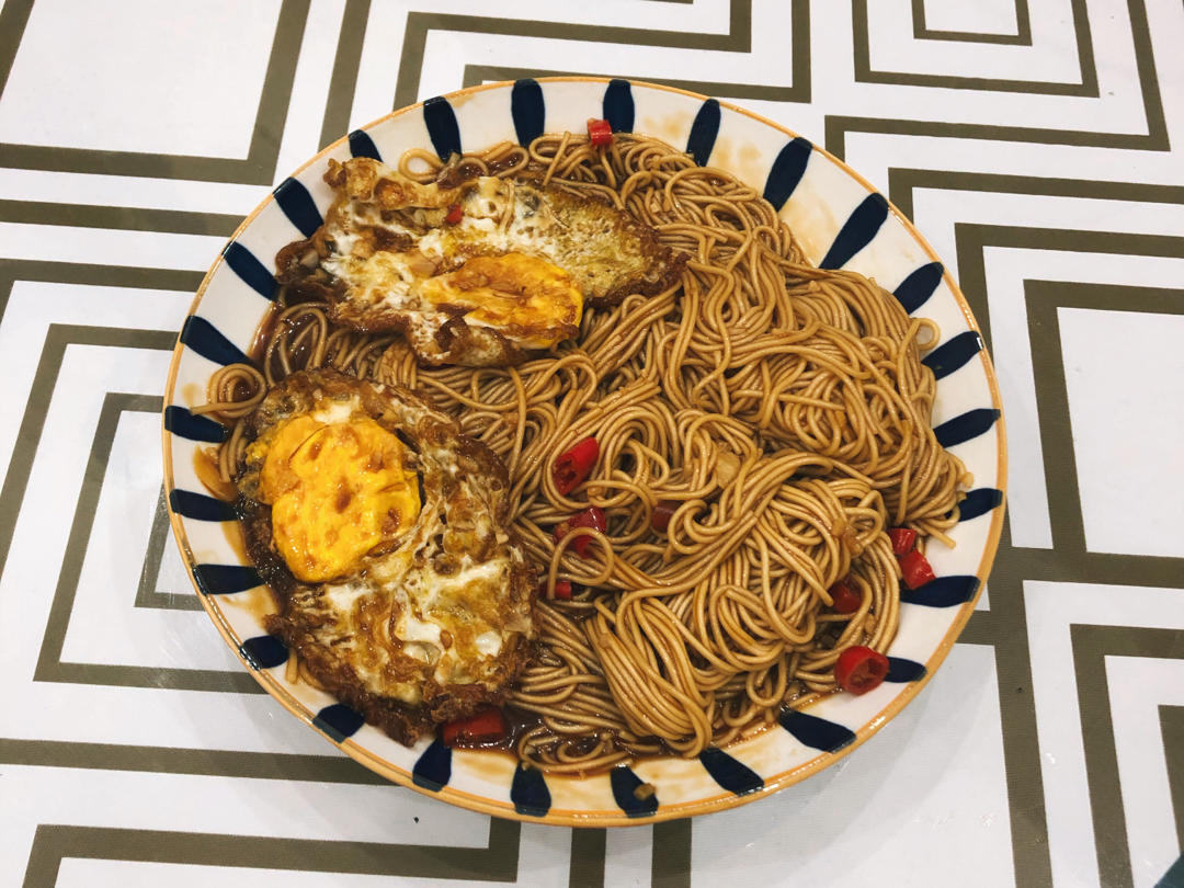 香到舔盘子🉐️荷包蛋焖面🍜超满足❗️