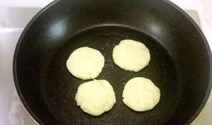香煎土豆饼的做法 步骤4