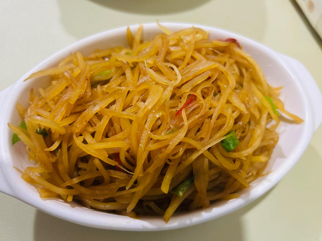 酸辣土豆丝的家常做法 超级下饭