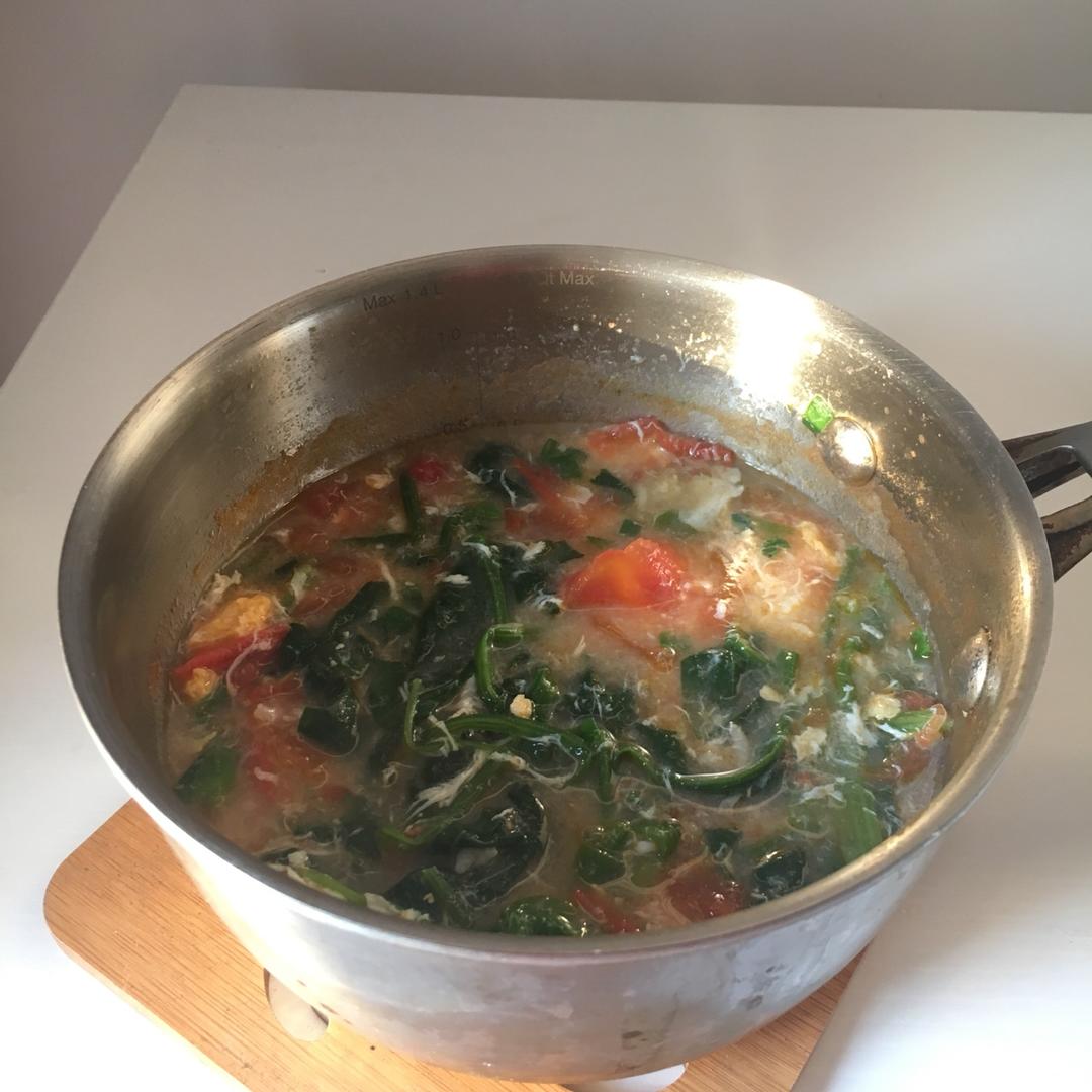 番茄鸡蛋菠菜汤