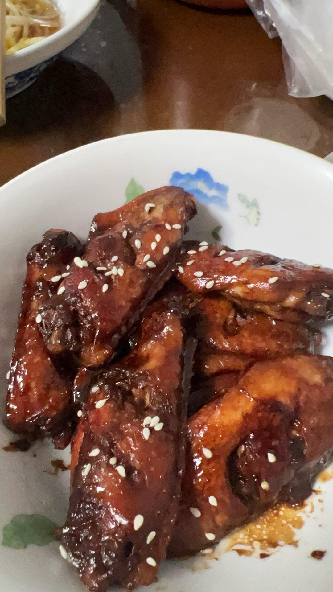 【电饭煲蜜汁鸡翅】