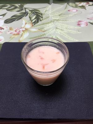 西柚苹果酸奶蜂蜜特饮的做法 步骤1