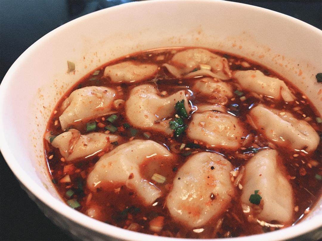 【西安小吃系列】 11:回民街牛肉韭黄酸汤水饺