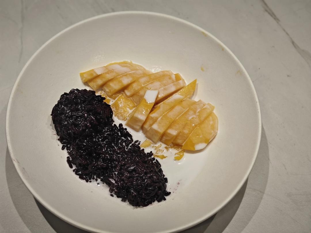 满记·芒果白雪黑糯米