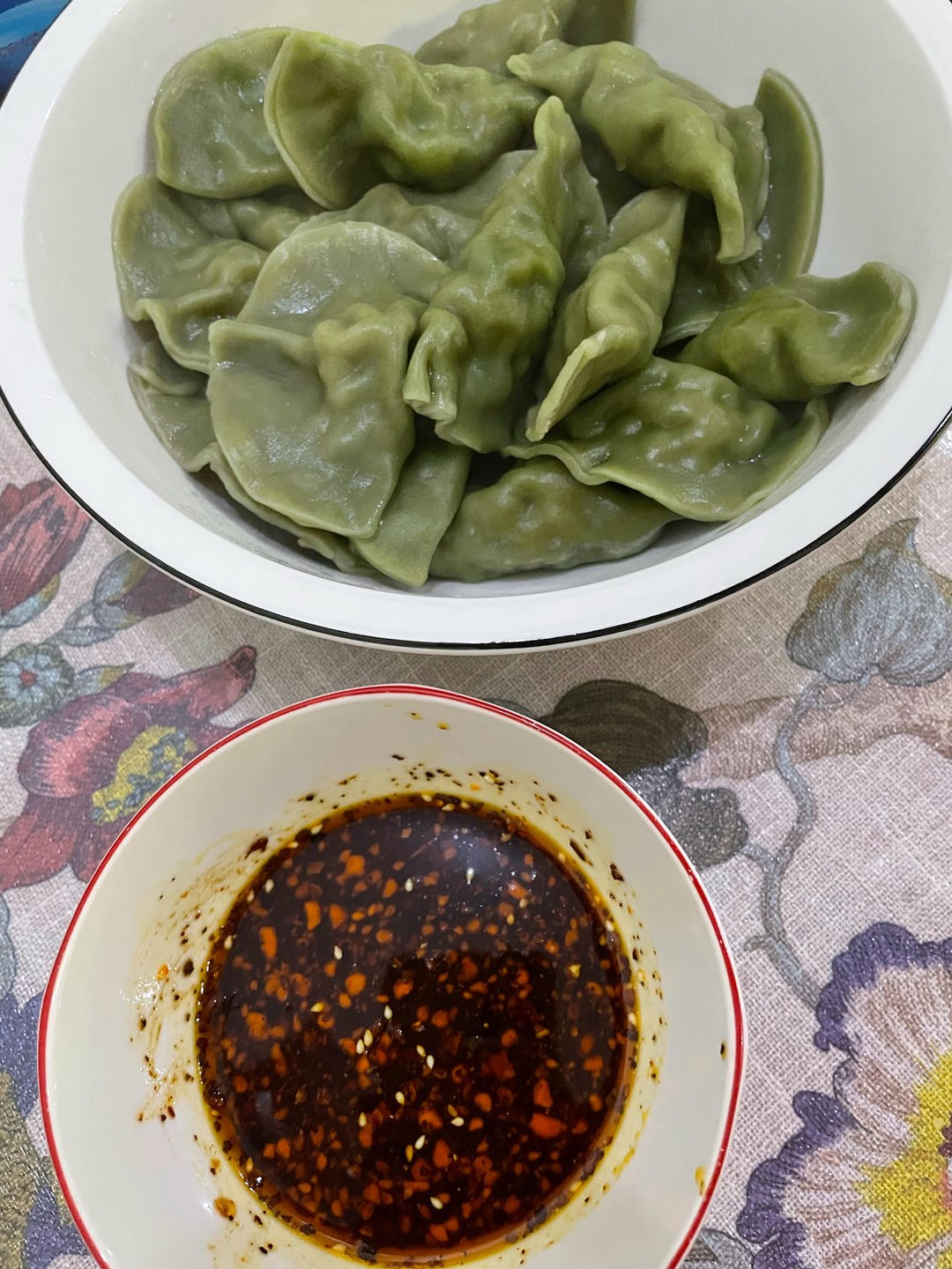 韭菜猪肉饺子(最简单最好吃又最多汁的饺子)