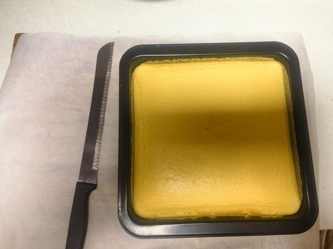 超详细的瑞士卷奶油蛋糕卷原味蛋糕卷的制作方法 饱满不掉皮不开裂（附模具换算方法）