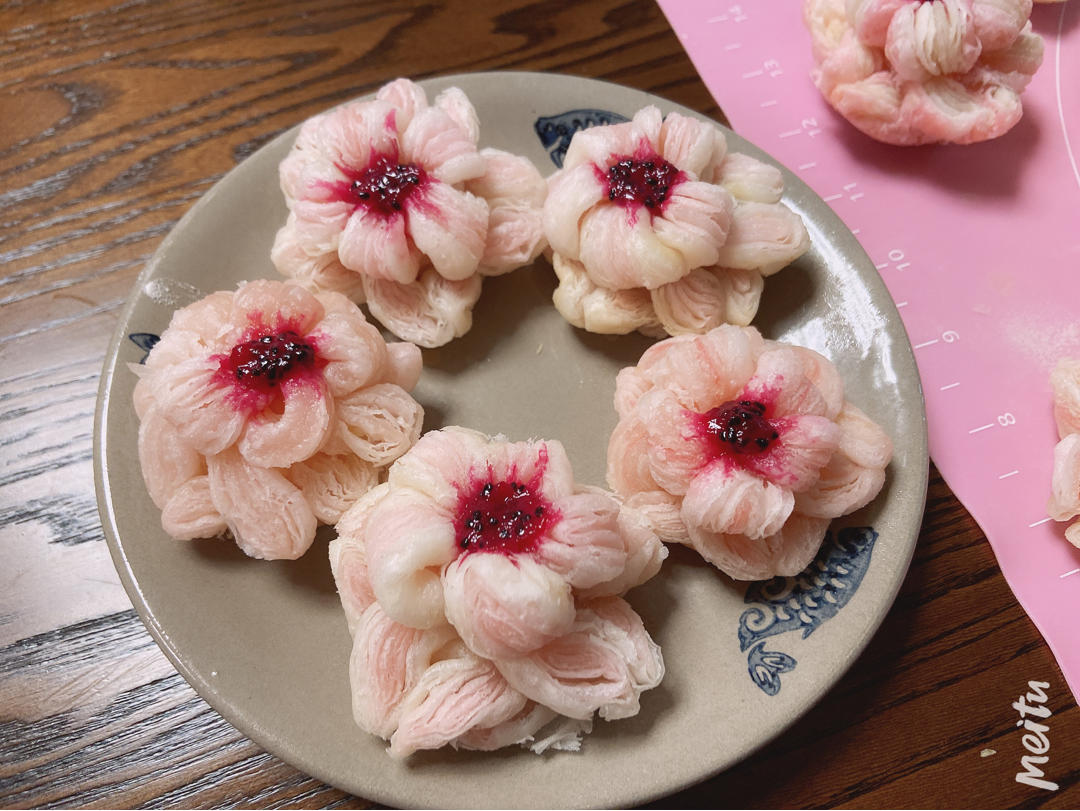 sisley-8做的【芙蓉酥】面团做出一朵花,色香味全酥掉渣!