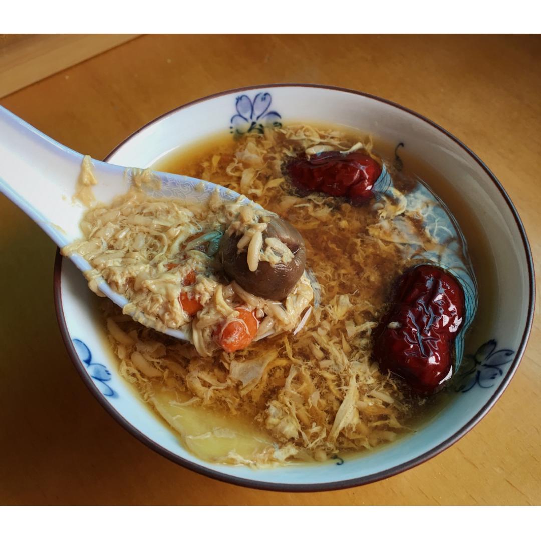 红糖生姜红枣枸杞酒酿蛋
